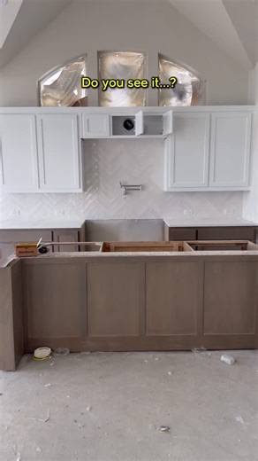 Dennis Comstock - Builder Brigade | ⚠️ Avoid these home building mistakes… 👉 Get my Home Building Checklist at BuilderBrigade.com The builder ended up fixing this but... | Instagram