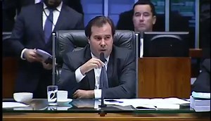 2.5M views · 2.9K reactions | MAIA E OUTROS DEPUTADOS DESDENHAM DA GREVE GERAL E GLAUBER REBATE: "NÃO BRINQUEM COM A GREVE GERAL" | Glauber Braga | Facebook