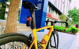 叶教练户外首试价值3380元的佳明VARIA RTC715雷达摄像头尾灯效果#骑行 #公路自行车 #Garmin#VariaRct715#雷达尾灯