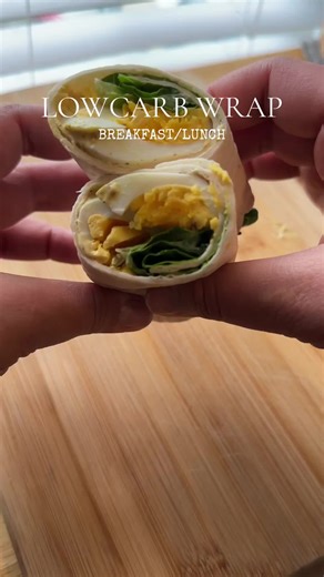 These low carb egg wraps are perfect for weight loss goals