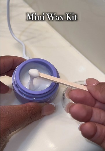 Mini Waxing Kit for Easy At-Home Waxing