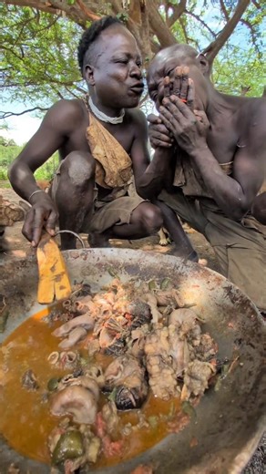 Wow That's incredible delicious food made by hadzabe tribe middle of nowhere without #hadzabetribe