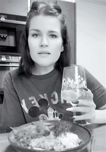 🐚🦋victoria🦋🐚 (@vickas.kitchen)’s videos with оригинальный звук - зинаида