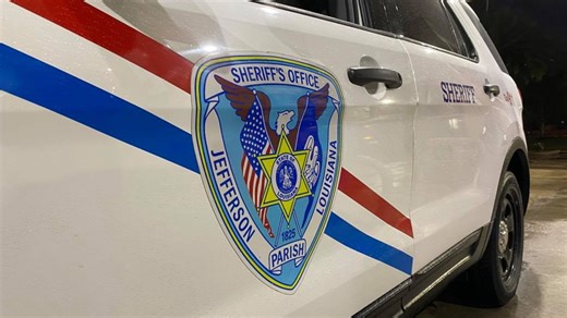 JPSO deputies respond to false alarm of armed suspect at Lakeside Mall