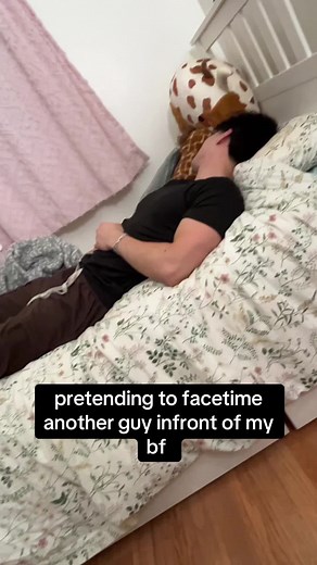 Bf Prank: Pretending to FaceTime Another Guy