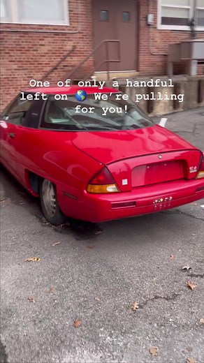 The General Motors #EV1 was an electric car produced by GM from 1996 to 1999. It was the first mass-produced and purpose-designed electric vehicle of the modern era from a major automaker. This red EV1 spotted in Washington DC seems blissfully unaware that it may be only one of a handful remaining on the planet. Instagram@ unloved_cars #carsoftiktok #classiccar #rarevehicles #90scars #shootingcars #electriccar #fypcars #fyp