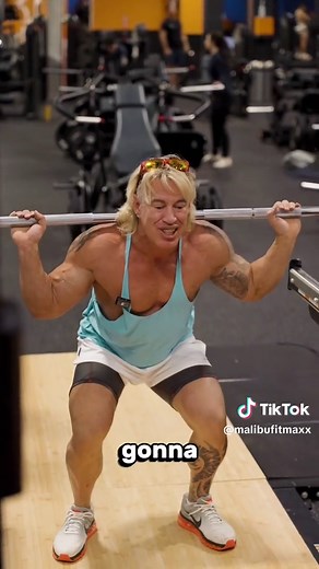 How to Squat: Basic Tips for Beginners