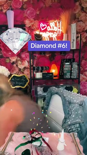 Diamond reveal #6! So happy congrats lacey ! #fizzwithme #surprisejewelryreveals #jewelrytiktok #jewelrylovers❤️ #funlives #womensupportingwomen #fyp #diamondreveal #bpjewelryreveals #stacksandsticks