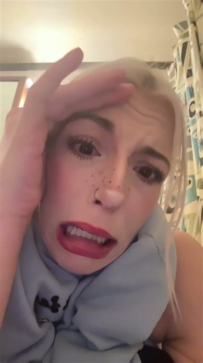 Sometimes you just gotta vent on the toilet. #venting #poop #sadgirl pray for me 🙏