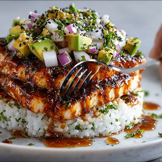 Honey Lime Chicken Stack 🍯✨ This sticky, caramelized chicken is SO good, you'll forget it's healthy! 😍 🍗 Juicy grilled chicken breast 🍯 Sweet honey lime glaze 🥑 Fresh avocado chunks ... Full Recipe in Coʍmеոτ 👇 | Food and drink