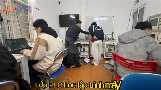 🔥 HỌC LẬP TRÌNH PLC & THIẾT KẾ TỦ ĐIỆN – LÀM ĐƯỢC NGAY SAU KHÓA HỌC! 🔥 👉👉👉 ĐĂNG KÍ ĐỂ NHẬN ƯU ĐÃI LÊN ĐẾN 500K 📌 Bạn đang tìm một khóa học thực chiến để tự tin đi làm trong ngành điện – tự động hóa? ✅ Học lập trình PLC từ cơ bản đến nâng cao ✅ Thiết kế, đấu nối và vận hành tủ điện ✅ Học lý thuyết song song với thực hành trên thiết bị thực tế ✅ Học xong được hỗ trợ làm dự án khi đi làm 💡 ATVN – Cam kết HỌC THẬT - LÀM THẬT 👉 Mỗi học viên đều được thực hành trên sản máy móc thực tế 👉 Được 