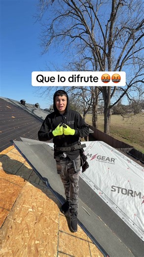 Josue roofing vs el Carnalito #josueroofing #roofing #ruferos💯 #construcción #construction @PVRoofer