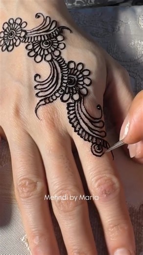 Mehndi by Maria - Professional Mehndi Artist on Instagram: "Bookings are Open ❤ +92-334-5553292 | Non - Organic cones used - on client’s demand | Party Mehndi | . Colour & Neatness of Mehndi is guaranteed - We use either ORGANIC MEHENDI or CHEMICAL MEHENDI, totally depending upon Client’s choice (after proper discussing Pros & Cons) #mehndi #mehndidesign #henna #hennadesign . Mehndi | Henna | Mehndi Design | Henna Design | Intricate Mehndi Designs"