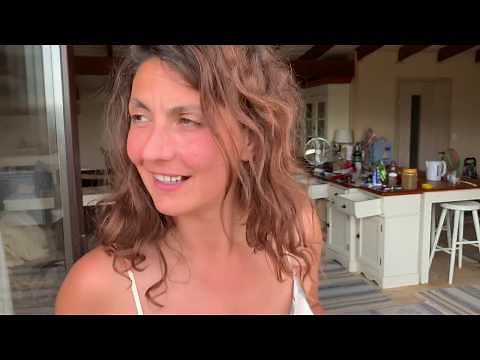 Tsetsi & Jelio Shows their Kittens in Bulgarian Village