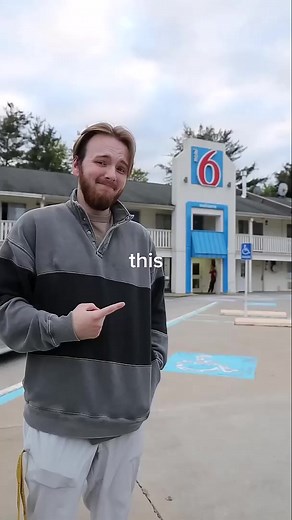 1 Star vs 5 Star Hotel...