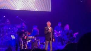Frankie Valli - Rain - August 6, 2021 | Legendary Concerts