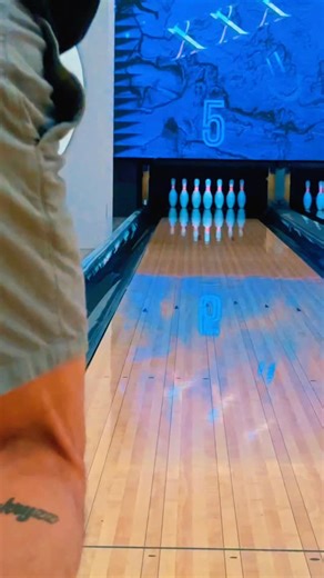 Alexander Jimmy Mavrikakis on Instagram: "Is this too much angle or just enough? 👀 🎳 Ball: Origin - 900Global 📍 Center: @sbgbowling 🩻 Pattern: Gateway arch ⚖️ Ratio: 6,58 💧 Oil volume: 25,985ml 📝 Condition: burn 👇 Want more shots like this? Follow 🔥 If you like clean strikes, late messengers and full-lane hooks — follow me everywhere 👇 🎳 Facebook: Alexander Mavrikakis 🎳 Instagram: @mavrikakis300 🎳 TikTok: @mavrikakis300 🎳 YouTube: Mavrikakis300 Daily content. POVs. Slow-mos. Messeng