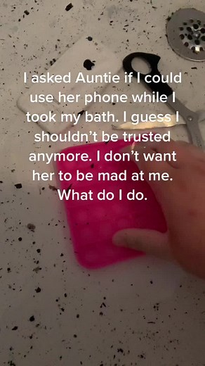 The scissors are for later. #fidgettrading #dimpl #popit #fidget #katyperry #simpldimpl #asmr #cute #fidgeting #fyp #dimple #fidgets #katykat