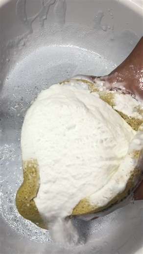 Delicious Cleaning Combo: Baking Soda and Foca Detergent