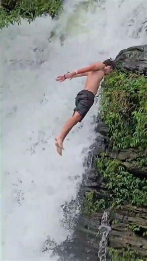 Vietnam’s Most Beautiful Waterfall 🇻🇳 | Ban Gioc Waterfall Adventure