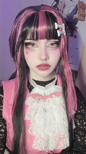 old Draculaura was so cool