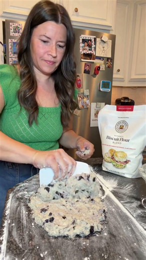 Blueberry Biscuits with Lemon Glaze Recipe | Hosting Ideas