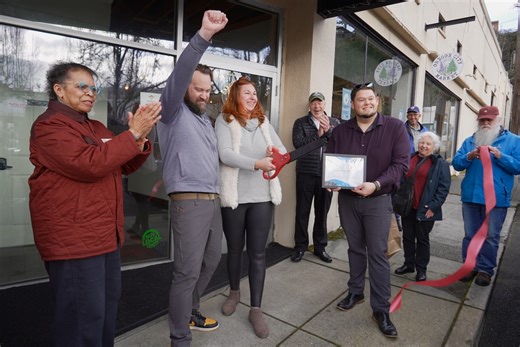 Oregon City’s newest grocery fits in just 600 square feet. Here’s what’s inside