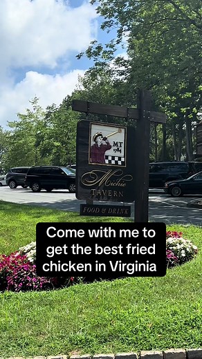 Best Fried Chicken Buffet at Historic Michie Tavern