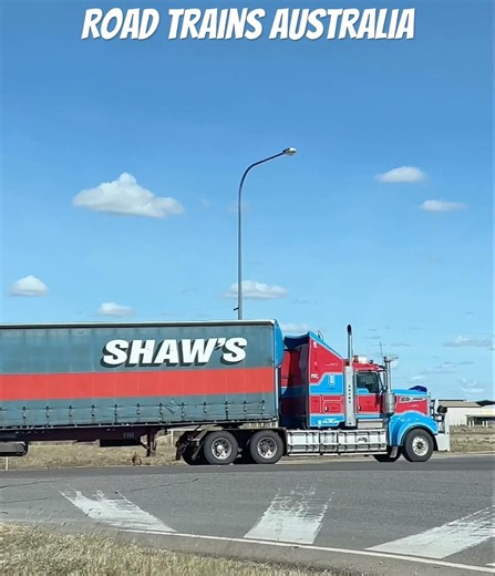 A Triple-Road Train-Turning at intersection #shortsfeed #shorts #semi #automobile