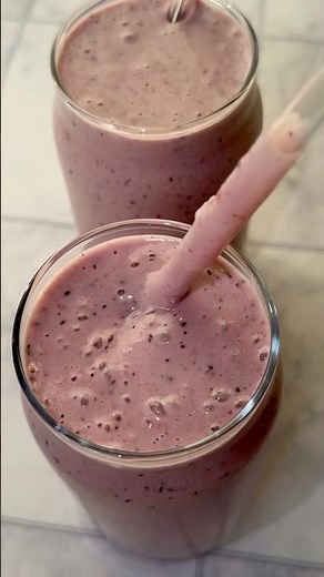 Healthy peanut butter smoothie #smoothie #recipe #viral #fypviral #foryou