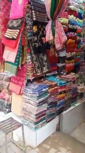 Kharadar Kapra Market ,Bolton Market ,Whole Sale Ladies Cloths