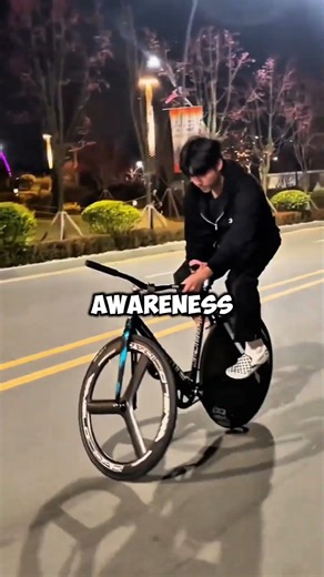 What Riding a Fixie ACTUALLY Gives You