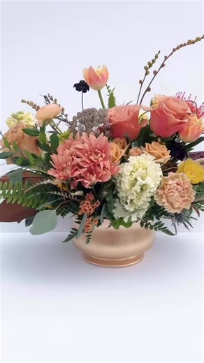 Join us at Designed Gardens Flower Studio for a cozy, hands-on class where creativity meets autumn charm. We’ll guide you step-by-step as you design your own fresh floral centerpiece—perfect for your holiday table or host gift. 🍁🍁Seasonal blooms, warm fall tones, and all materials provided. 🥂 Light refreshments served. 🍁Limited spots—reserve yours early! 🍁Date: November 25th at 5pm 🍁Location: Designed Gardens Flower Studio 🍁Tickets: https://www.dgflowerstudio.com/product/thanksgiving-cent