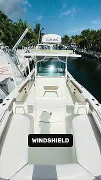 2018 World Cat 320 CC | Blue Top Yachting