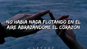 Sin bandera - Y llegaste tú (Letra) | 05:01