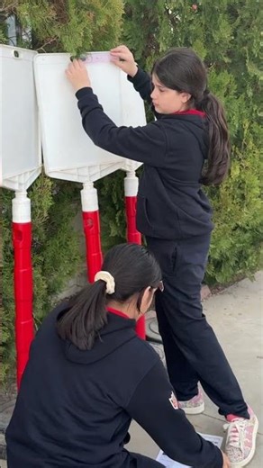 Year 5 Take Maths Outdoors. Real-Life Area Challenge! 📏