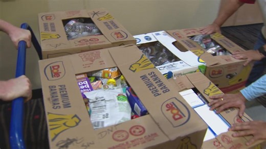 Local food drive aims to collect 100,000 pounds of food for Chicago area pantries