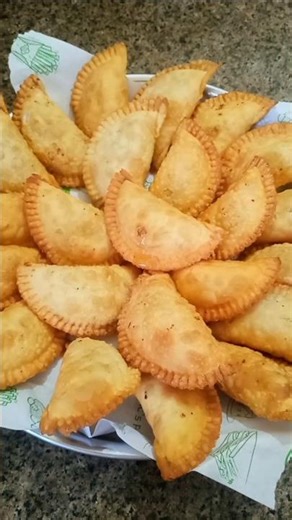 Holi iske bina adhuri hai🌈😍 #shorts #holi #gujiya #viral #recipe #trending #holiparty #ytshorts