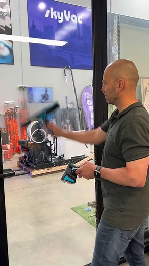 336 reactions · 57 comments | A Vacuum 樂 﫧 to do 犯 #windowcleaning ⁉️ reduce #clean ups #highwindows and reduce your #cleanups with #skyvac #windowcleaner #windowcleanerslife ph 1300 884566 | Blue Tongue Industries | Facebook