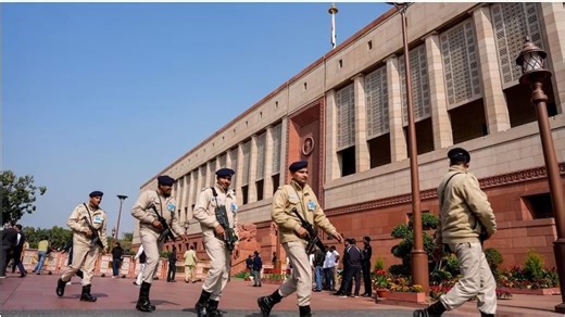 Parliament jobs: গ্র্যাজুয়েট হলেই পার্লামেন্টে বহু চাকরি, জানুন যোগ্যতা ও আবেদনের পদ্বতি