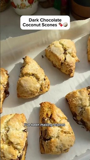 My famous chocolate chip scone 🤤