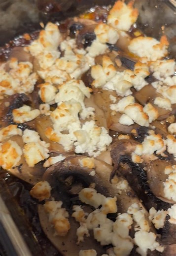 Delicious Keto Beef & Mushroom Pie Recipe