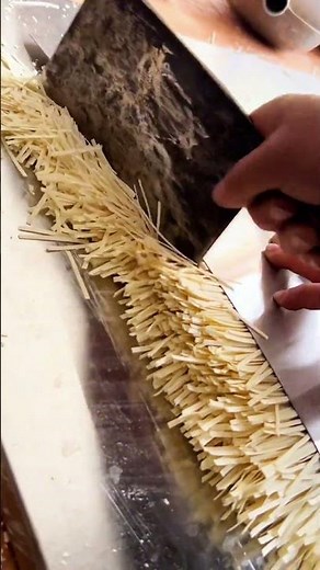 Expert Knife Skills: Hand-Cutting Perfect Noodles with Traditional Chinese Cleavers