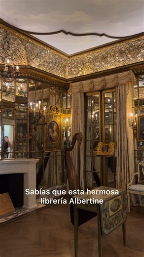 📍972 5th Ave, New York, NY 10075. Descubre una de las 10 librerías más lindas del mundo, según 1000 Libraries. Ubicada en una elegante mansión, tiene libros en inglés y francés, arte por todos lados y un techo galáctico en el segundo piso que te deja sin aliento.📚✨ #caroetravel #thingstodoinnyc #nychiddengems #newyorkcity #visitnewyork #booksofinstagram #booklovers #manhattan #nycthingstodo #books #traveltipsandtricks #bookstore #nycbucketlist | Carolina Echeverry