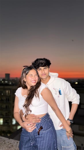 ʜᴇᴛ🍍 on Instagram: "😂 . . . . . . . [Couple Reels, Reels, Instagram, Reels Instagram, Viral, Relatable, Relatable Couple Post, Chais, Content, Couple Content, Explore, Trending Video, Trending Sound, Fyp] . . . . #reelsinstagram #couplereels #trendingreels #viral #reelsinstagram"