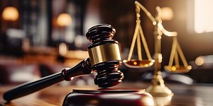 Criminal defense attorney accused of fraud could lose law license, legal expert says