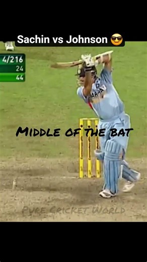 Sachin vs Johnson 🔥| God of Cricket with Class 😎♥️ #shorts