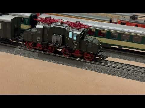Test Run of Marklin Insider 39771 DB BR E 71.1