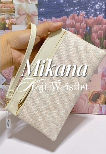 Discover the Mikana Wristlet: Elegant and Functional