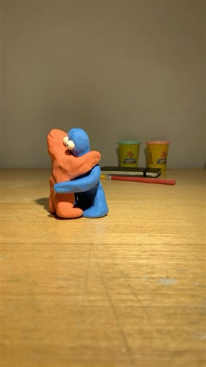 Sometimes we all just need a little growth... and a big hug. 💙🧡 Gloop finally found a friend!